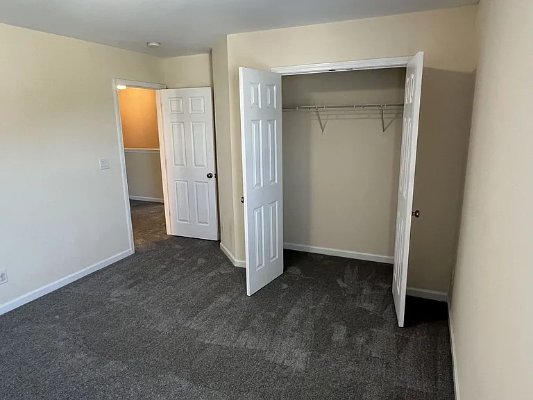 242 Summit Park Ct — Photo 22