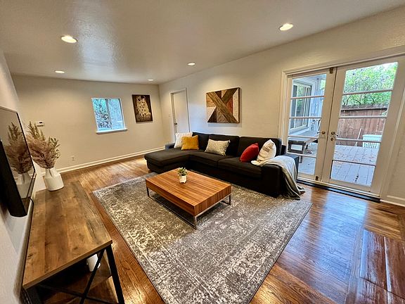 4th image of 241 Harrison Ave