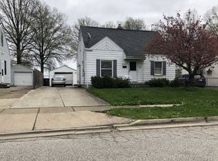 3201 7th St, Cuyahoga Falls, OH 44221