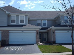 628 Lakeridge Ct, Naperville, IL 60563