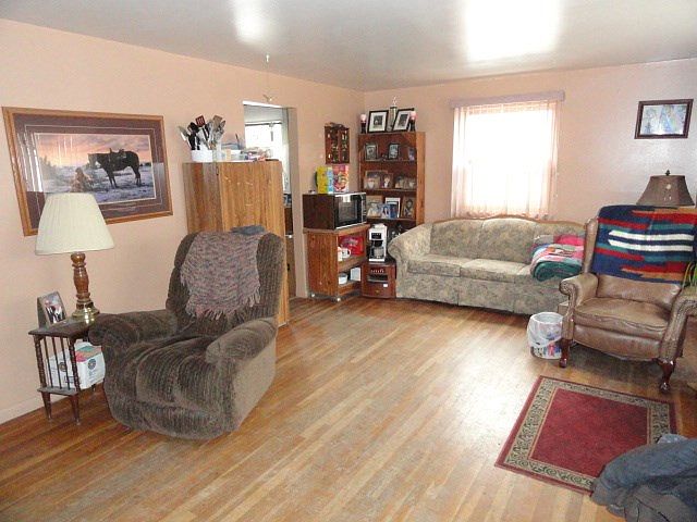 2nd image of 2659 Monterey Dr
