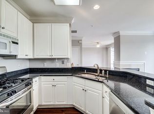 1725 W Braddock Pl #301, Alexandria, VA 22302