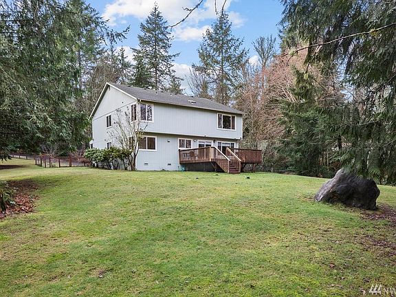 3rd image of 5045 SE Bobcat Ln