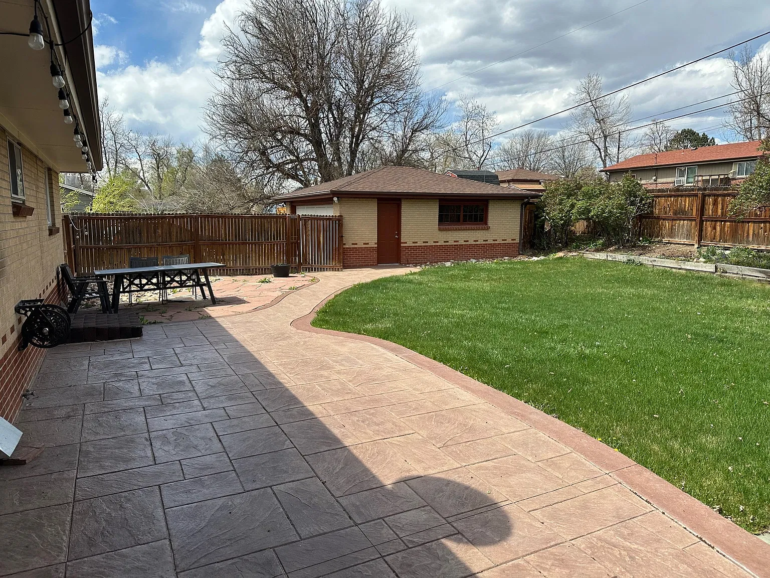 3 bed, 1020 sqft, $2,700 — Photo 2