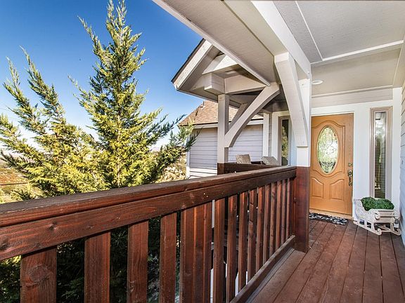 3rd image of 26695 Amador Ln