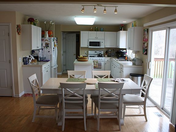 5th image of 7072 Concolor Ave NE