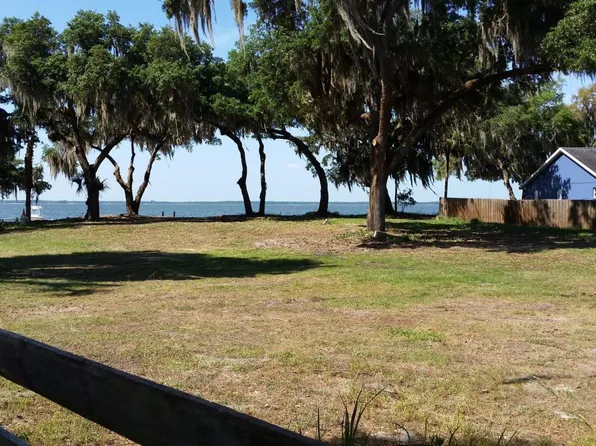 12640 SE 141st Avenue Rd, Ocklawaha, FL 32179