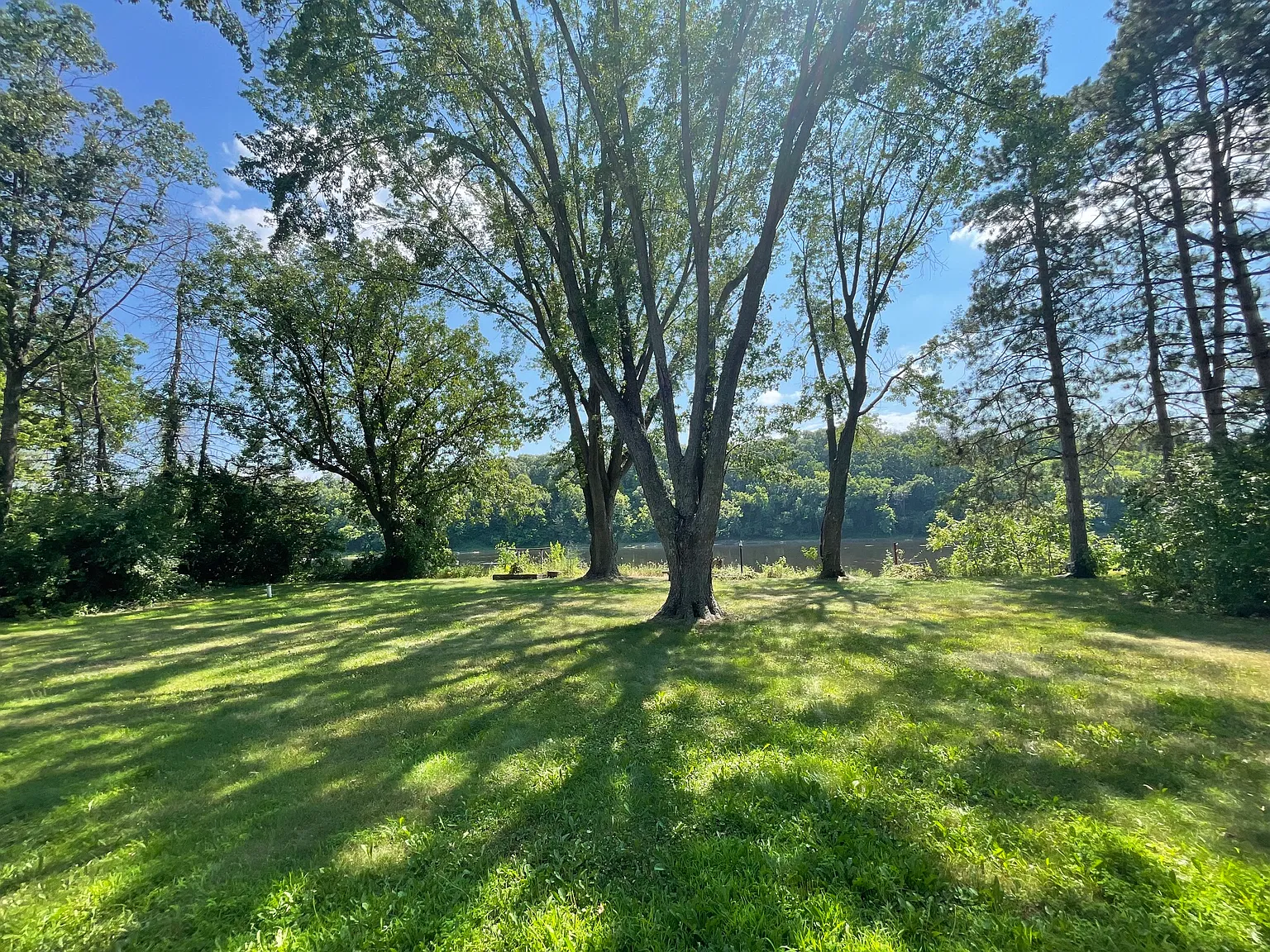 3 bed, 2864 sqft, $2,695 — Photo 4