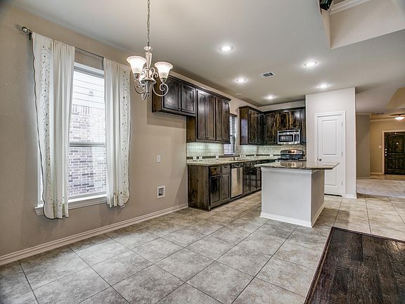 3rd image of 5744 Silverton Ave