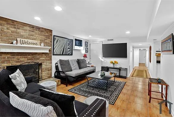 843 Artwood Rd NE — Photo 4