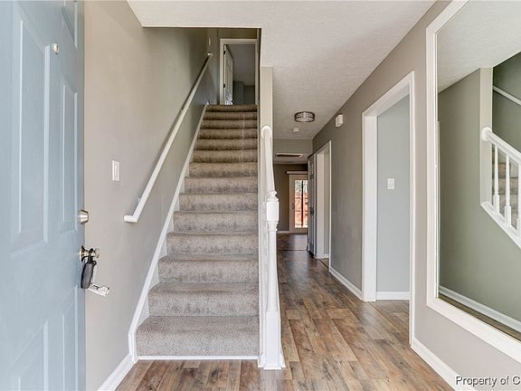 3rd image of 103 Crestwood Ct