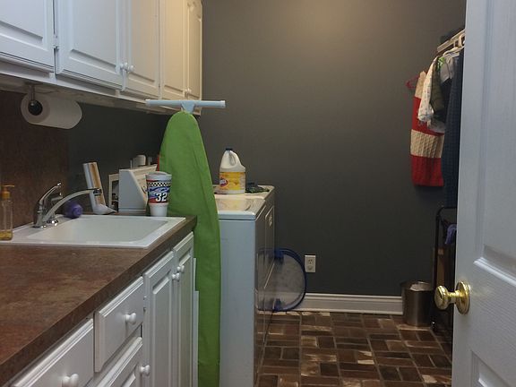 5th image of 887 Bonnie Blue Ave