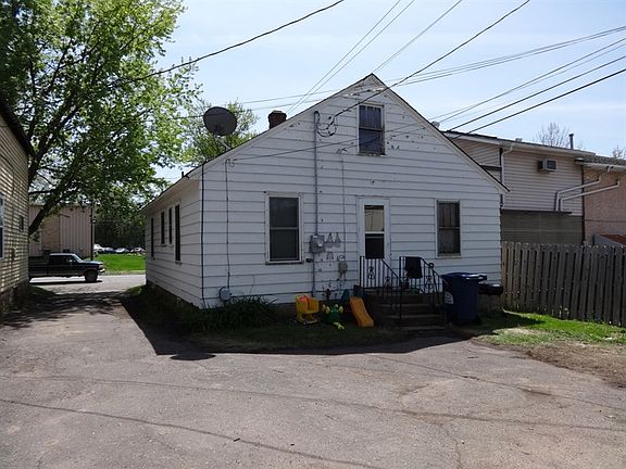 2nd image of 218 Forest Ave E