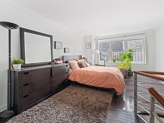 5th image of 230 E 52nd St #Phf