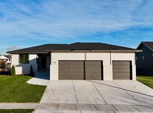 5856 N Saint Paul St, Wichita, KS 67204