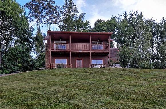 1st image of 164 Sycamore Dr