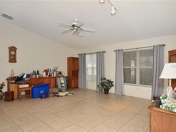 5th image of 29400 Zeller Ave