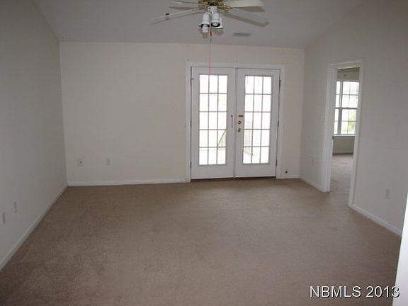 5th image of 2110 A/B A/b Oak Bend Drive