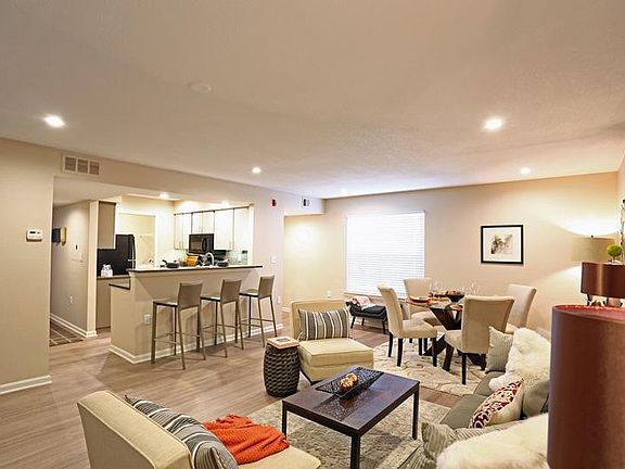 3rd image of 15240 Amberly Dr #1518