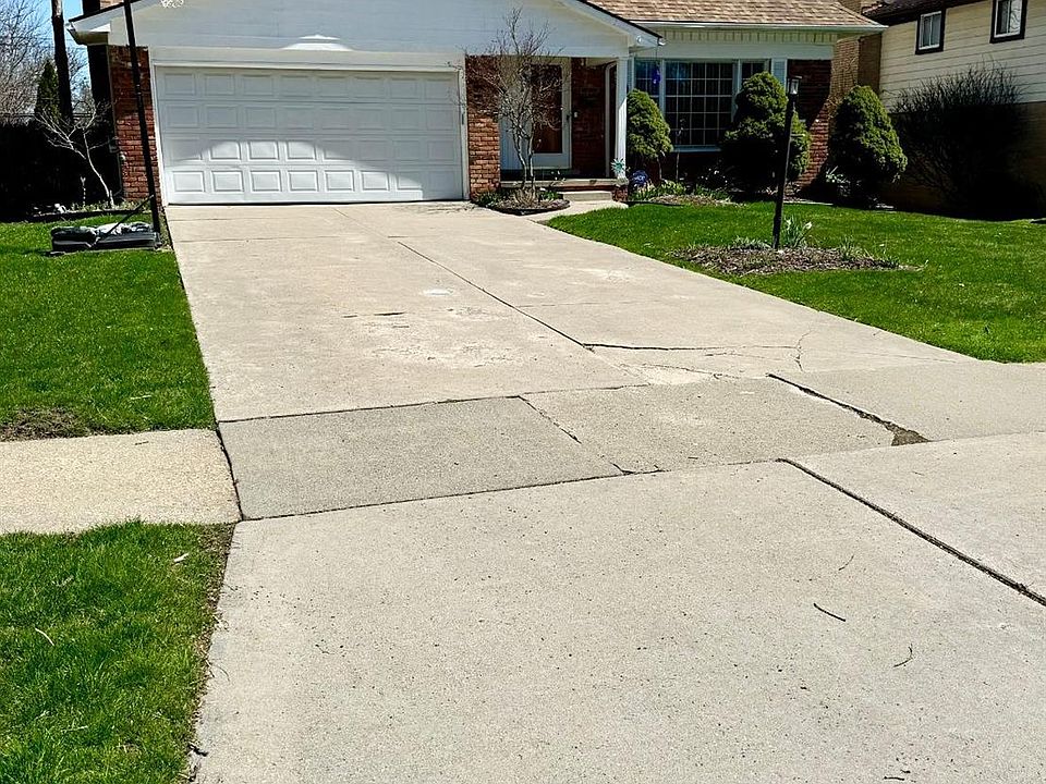1st image of 28434 E Larkmoor Dr