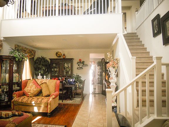 5th image of 4028 Villa Serena Ln