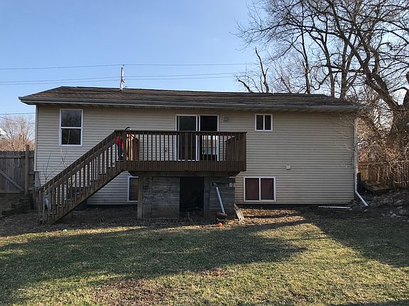 Two daylight windows+storage