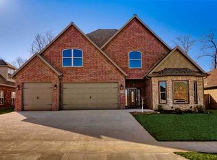 4202 SW Staverton Dr, Bentonville, AR 72712