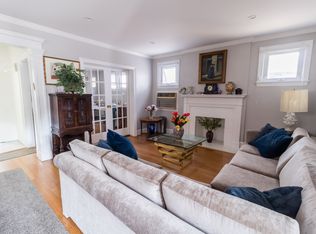 122-09 Metropolitan Ave, Kew Gardens, NY 11415