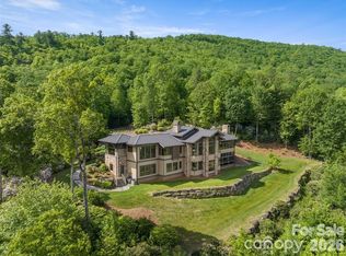 1547 Walnut Cove Rd, Hendersonville, NC 28739