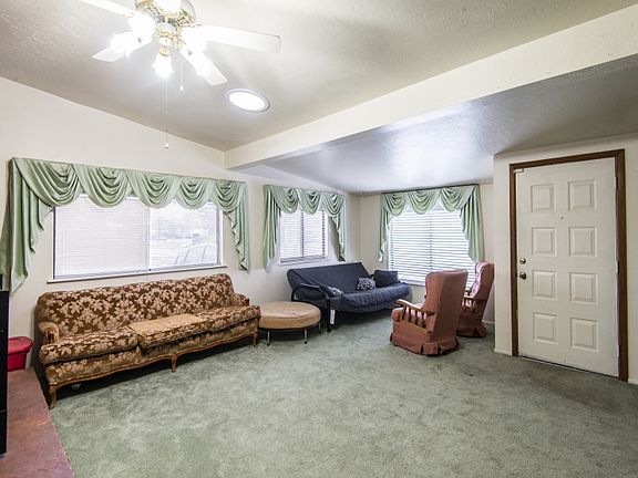 4th image of 1522 W Paradise Ln