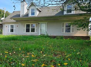 2455 Outlaw Rd, Woodlawn, TN 37191