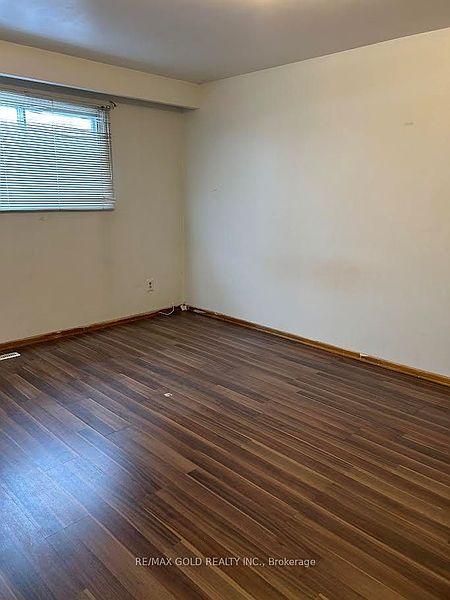 Mississauga House for rent - 3 Bedrooms — photo 7