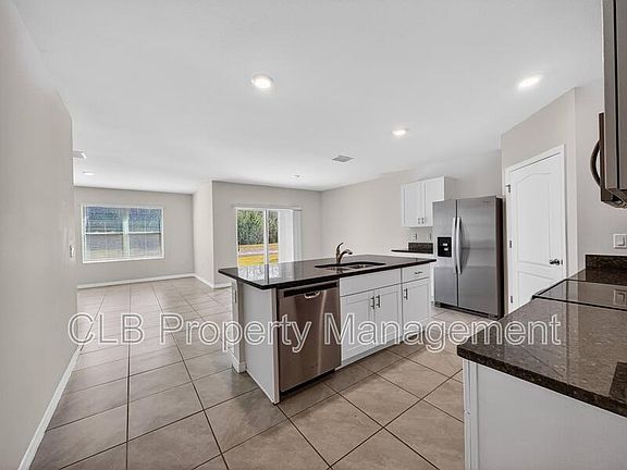 2nd image of 118 Birch Tree Pl