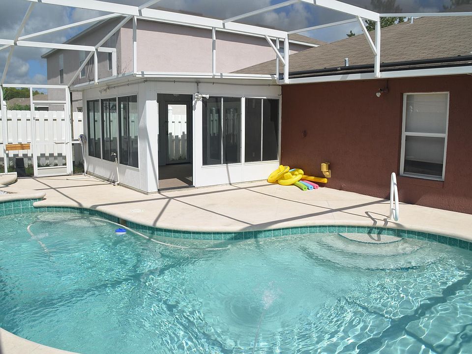 2nd image of 1139 Epson Oaks Way