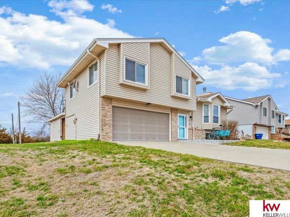 9714 Rock Creek Rd, Plattsmouth, NE 68048