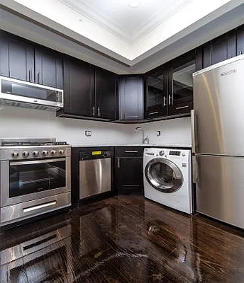 Rented by Ariel Real Estate Inc | media 25