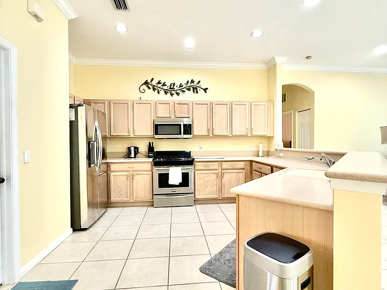 408 N Key Lime Sq SW — Photo 8