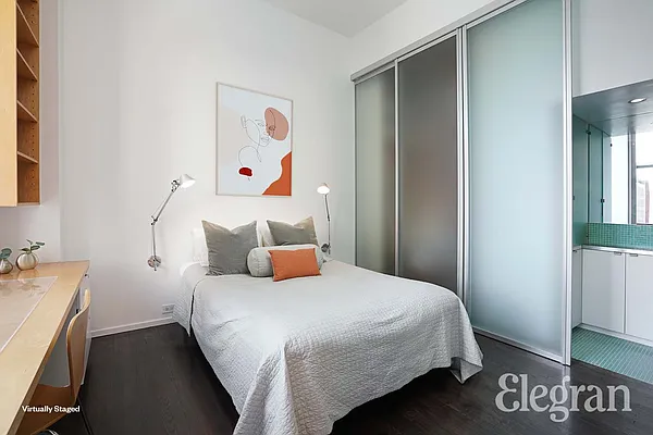Sold by (Legacy) Elegran | media 5