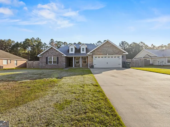 385 Carson St NE, Ludowici, GA 31316