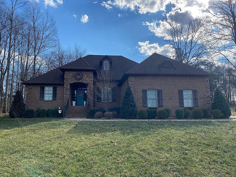 1st image of 905 Evelyn Ct