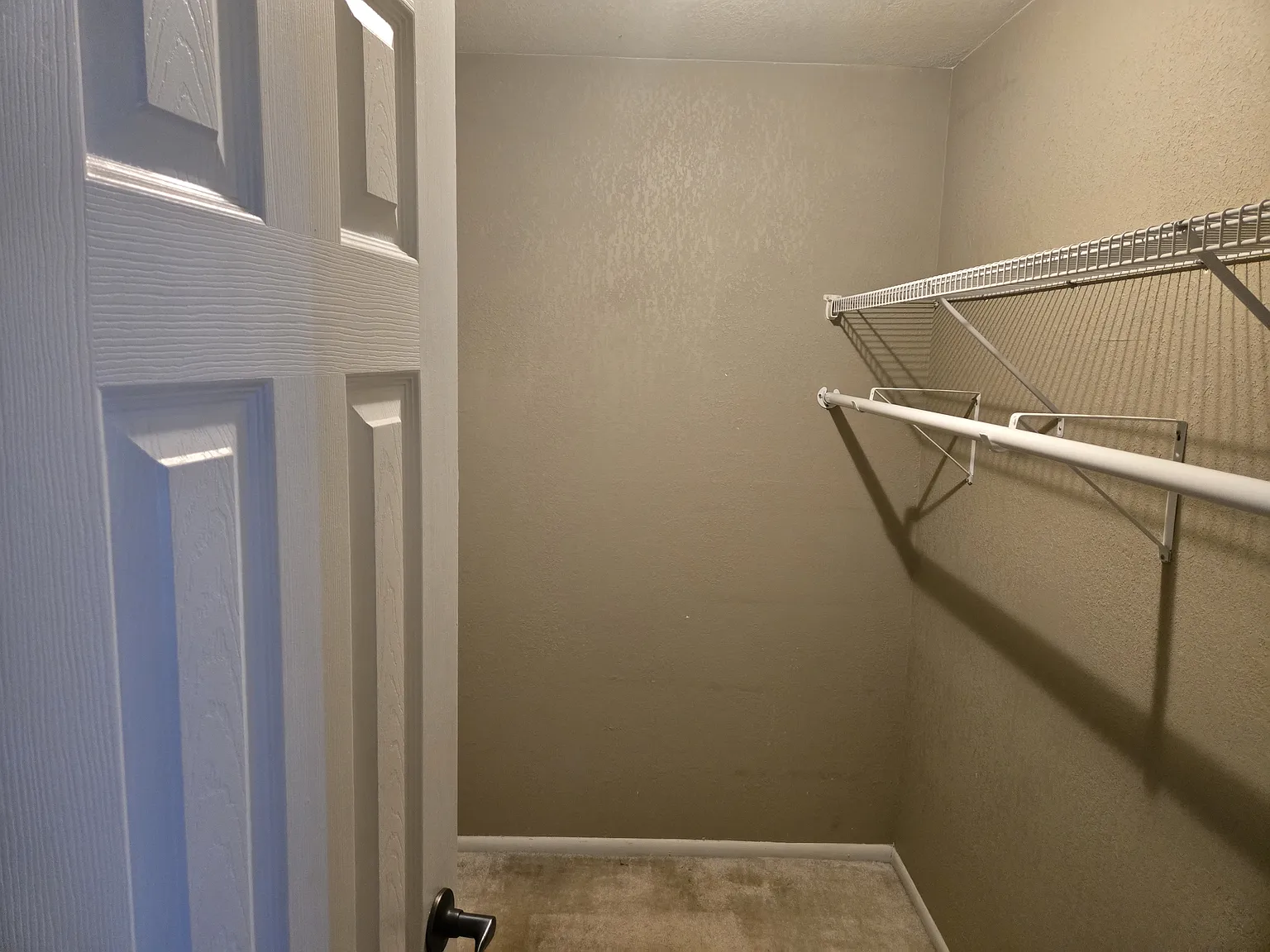 2 bed, 2.5 bath, 1200 sqft, $850 — Photo 3