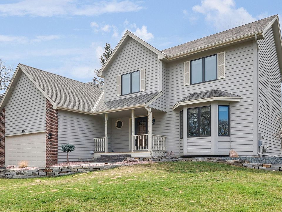 1st image of 8261 W Lake Ct