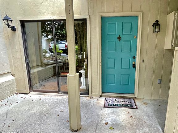 2nd image of 8400 Olde Colony Trl