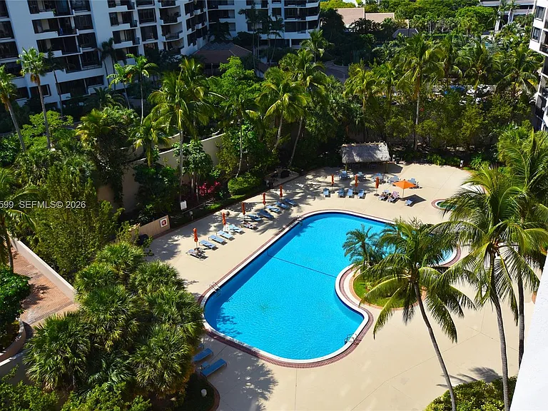 540 Brickell Key Dr #1025 — Photo 25
