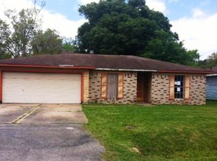 9460 Gardner St, Beaumont, TX 77707