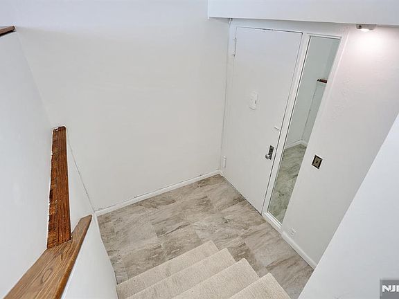 5th image of 3 Horizon Rd APT 1432