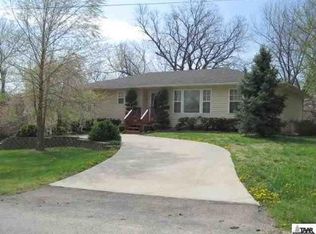 743 W 7th St, Holton, KS 66436
