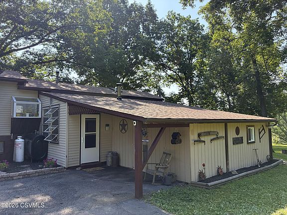5th image of 158 Academy St
