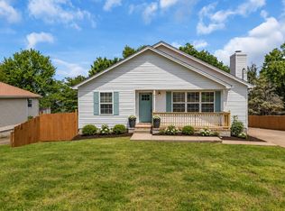 240 Lake Forest Dr, La Vergne, TN 37086