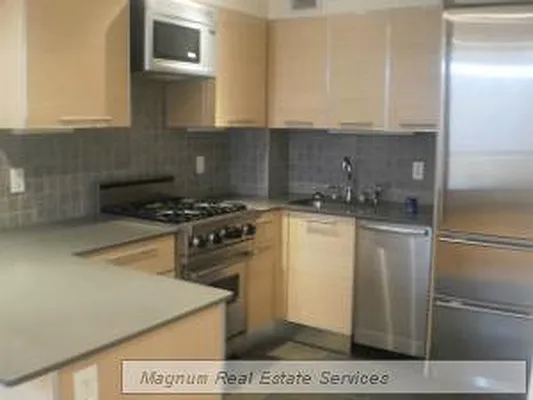 Rented by Magnum Realty Holdings, LLC | media 21